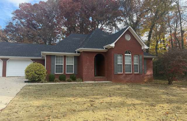 3 Bedroom, 2 Bathroom - Florence, AL * Forest Hills Community * photos photos