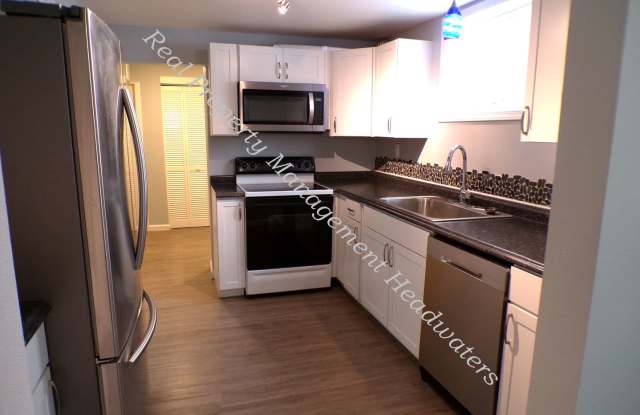 Aspen St. 1525 photos photos