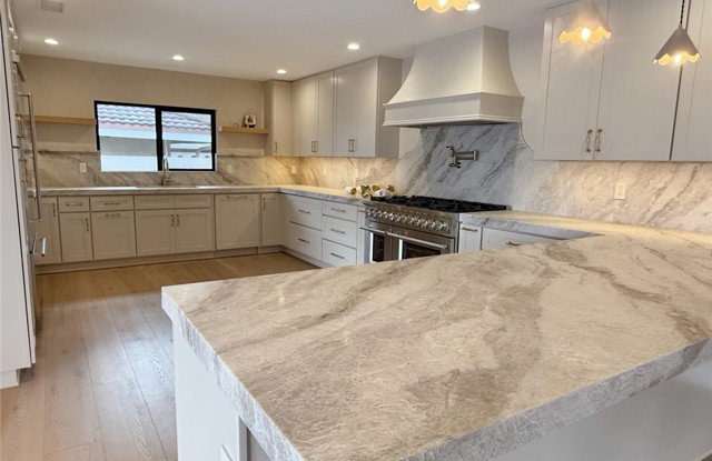 5219 East Gatewood Lane Gallery 2