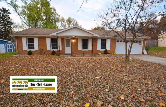 Inground swimming pool, 3 bedroom 1.5 bath home in South Bend IN photos photos