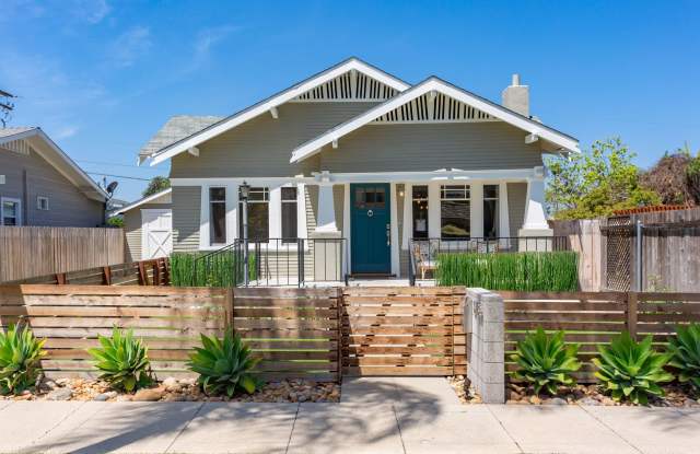 Modern Kensington Cottage photos photos