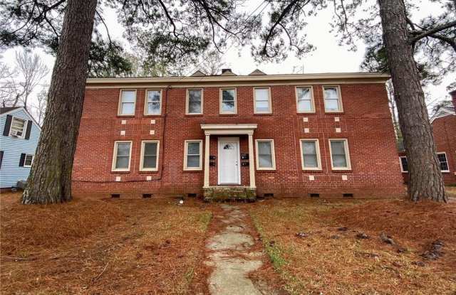210 E 16th Street - 210 East 16th Street, Lumberton, NC 28358