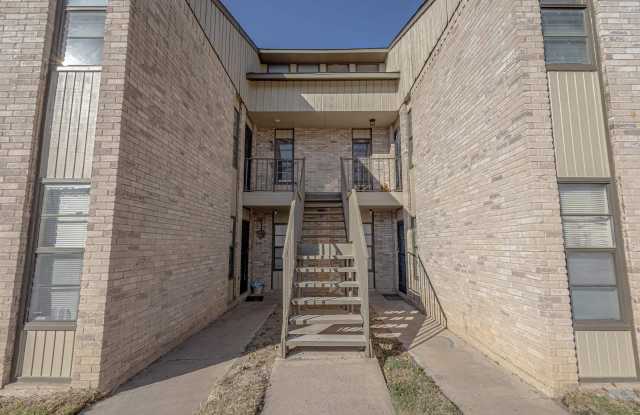 100 E Hillside Rd photos photos