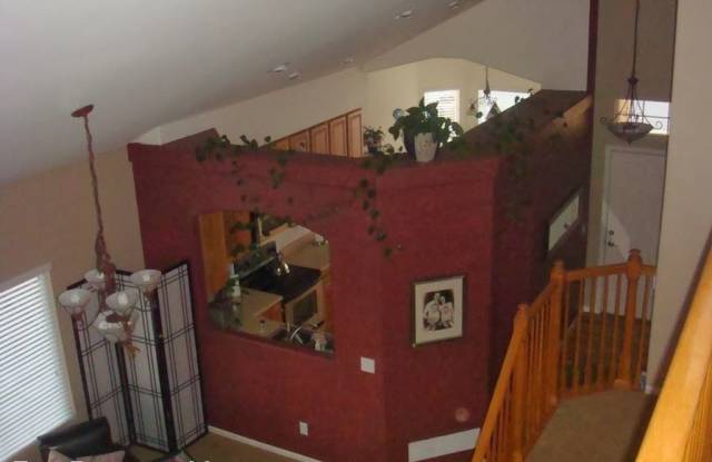 2012 Alpine Drive Gallery 3