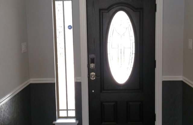 220 Black Walnut Court Gallery 2
