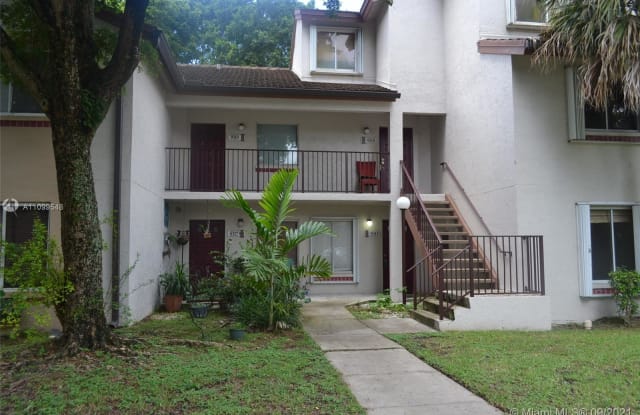 9313 SW 138th Pl - 9313 Southwest 138th Place, The Hammocks, FL 33186