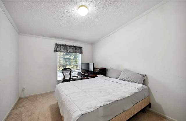 5634 Clay St (bedroom 1) photos photos