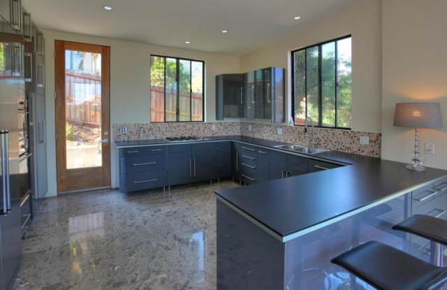 468 Conejo Lane Gallery 2