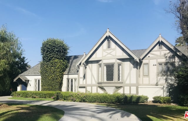 604 N CANON DR - 604 North Canon Drive, Beverly Hills, CA 90210