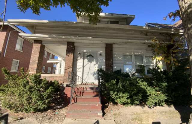 922 N Vermilion St - 922 North Vermilion Street, Danville, IL 61832