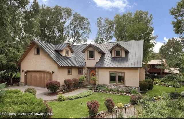 60 River Cove Court Gallery 3