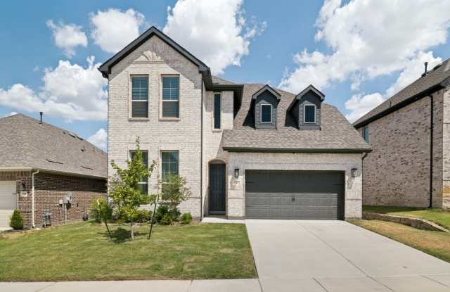 733 Grand Dale Drive Gallery 3