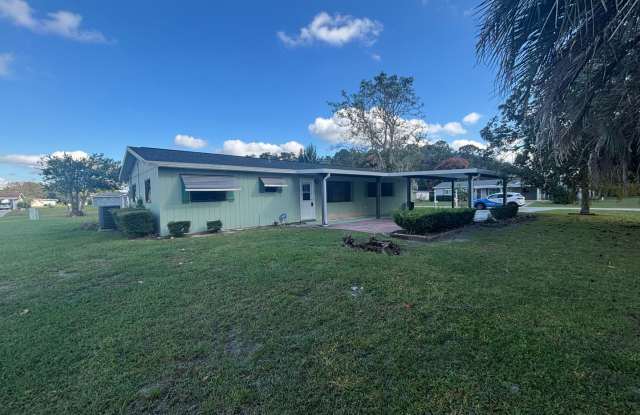 $500 off 1st months rent! Corner lot house in 55+ community photos photos