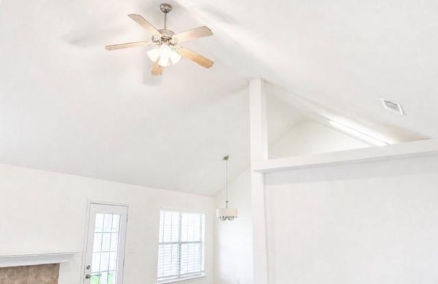 14191 Oak View Circle Gallery 2