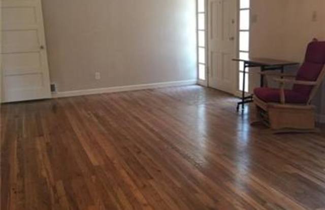 1612 Robinwood Drive Gallery 3