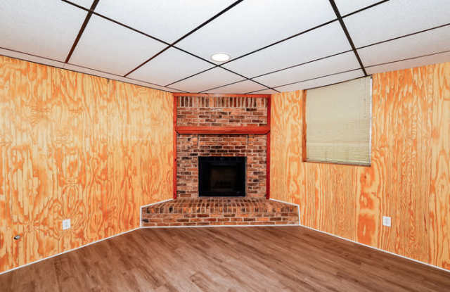 106 Twin Lakes Road Gallery 2
