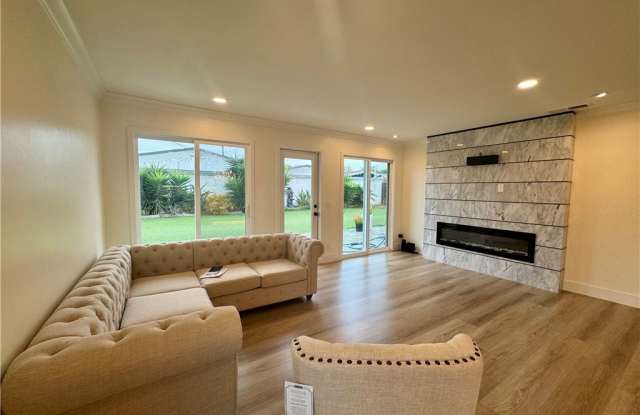 954 Capital Street - 954 Capital Street, Costa Mesa, CA 92627