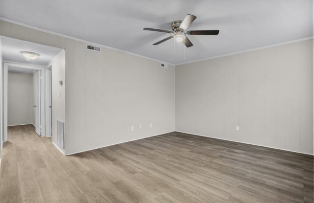 Salisbury Court - 1501 Old Salisbury Road, Winston-Salem, NC 27127