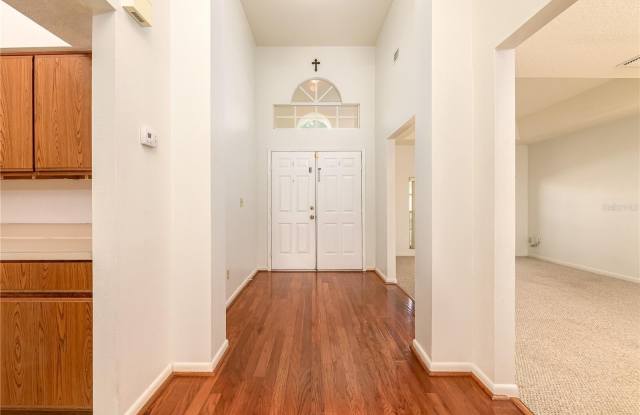 1407 WAKEFIELD DRIVE Gallery 4