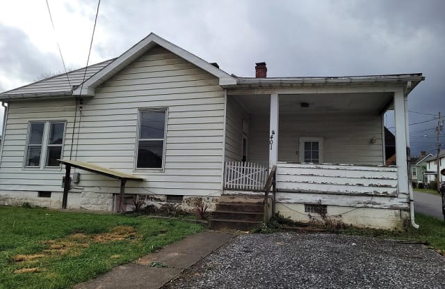 401 Pike St - 401 Pike Street, Barrackville, WV 26559