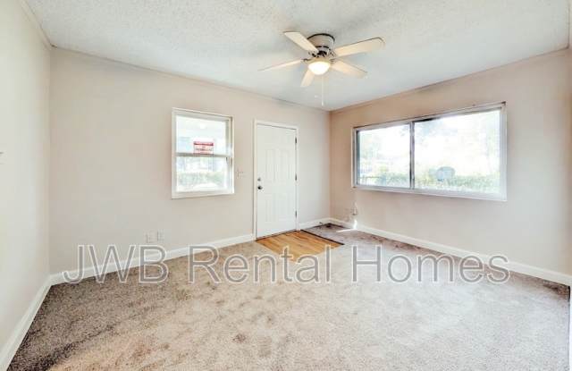 3357 Rosselle St Gallery 4