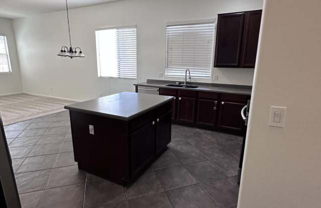 7461 W LARIAT Lane Gallery 4