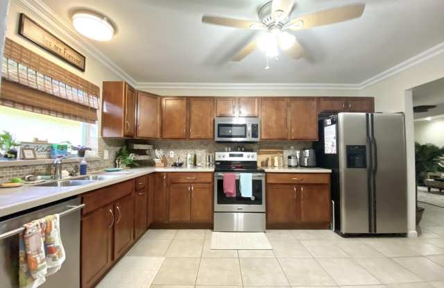 9132 Pine Springs Drive Gallery 2