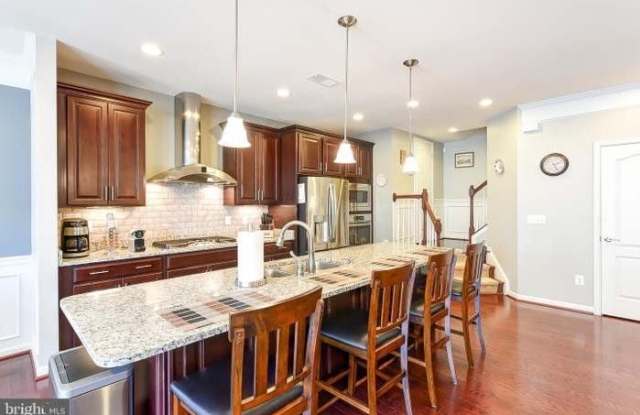 23568 Kingsdale Ter Gallery 3