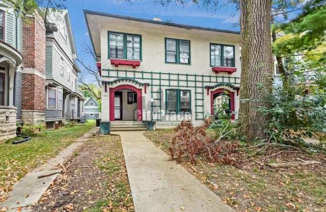 1459 North Delaware Street Gallery 4