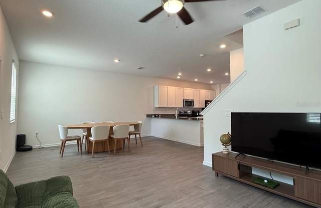 15821 WATER SPRING Boulevard Gallery 3