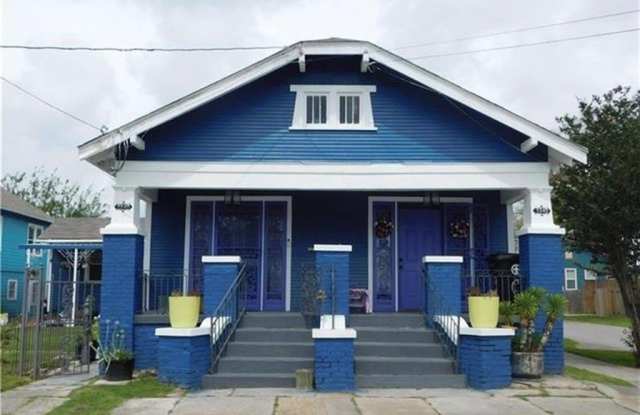 1342 ALVAR Street Gallery 1