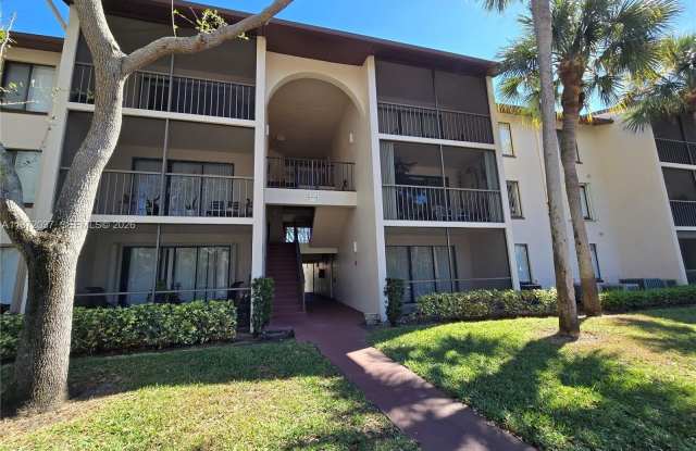 204 Foxtail Dr photos photos