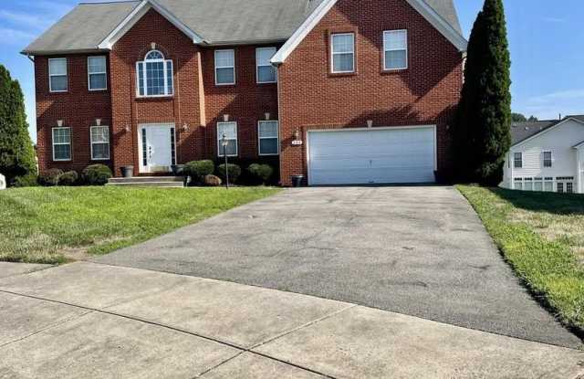 202 MAJOR KING LN - 202 Major King Lane, Fort Washington, MD 20744