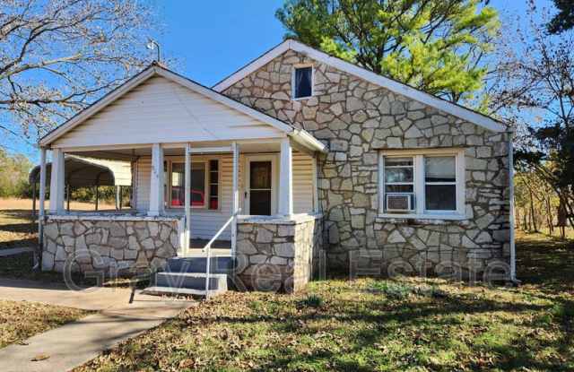 311 South Cash - 311 South Cash, Asher, OK 74826