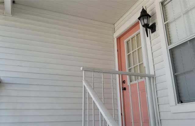 153 SUN ISLE Circle Gallery 3