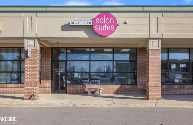 260 E Auburn - 260 East Auburn Road, Rochester Hills, MI 48307