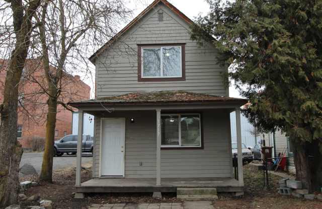 1717 W Maxwell Ave, Spokane, WA 99201 - NuKey Realty  Property Management LLC photos photos