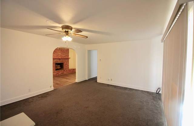 6708 Hemsell Place Gallery 3