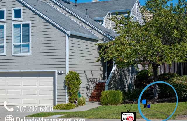 Crystal Point 3 bed townhome Gallery 1