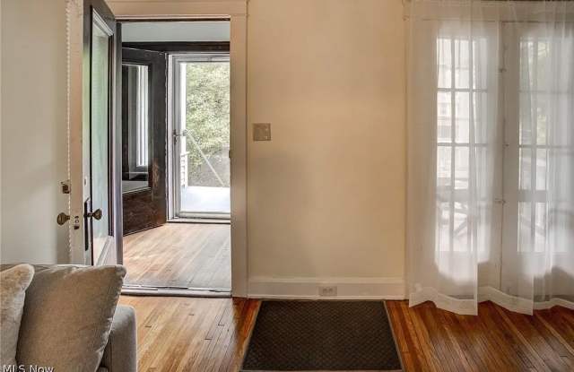 2245 Bellfield Avenue Gallery 3