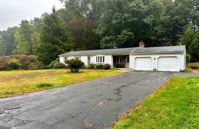 Beautiful 4-Bedroom Single Family House for Rent in East Longmeadow! photos photos