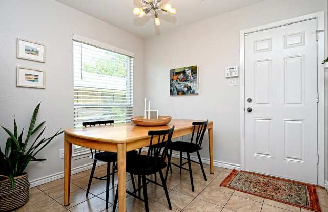 1308 Radam Circle Gallery 2