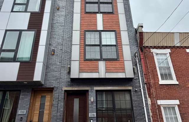 Stunning 4-Bed/3-Bath Home in South Philadelphia. Available First Week of December! Gallery 3