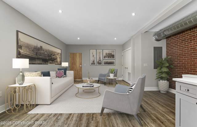 27 Washington Street unit: 201 - 27 Washington Street, East Stroudsburg, PA 18301