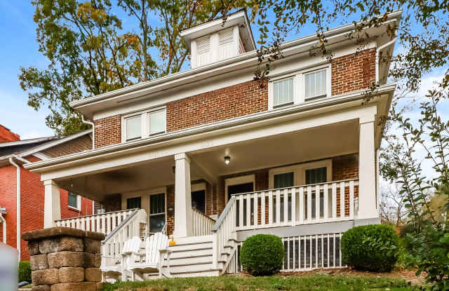 Beautiful Two Story Duplex in Historic Dilworth! photos photos