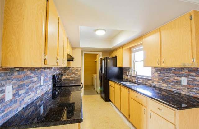125 DELAWARE WOODS COURT Gallery 2