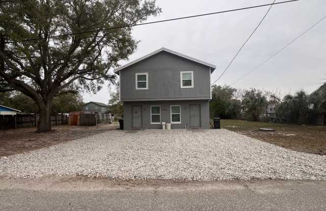 Limited Move-In Special!! Tampa Home w/ Utilities Included! photos photos