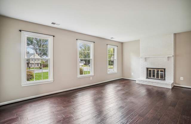 12449 Oliver Cromwell Dr Gallery 4