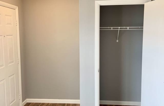 834 Clover Leaf Ct Gallery 4