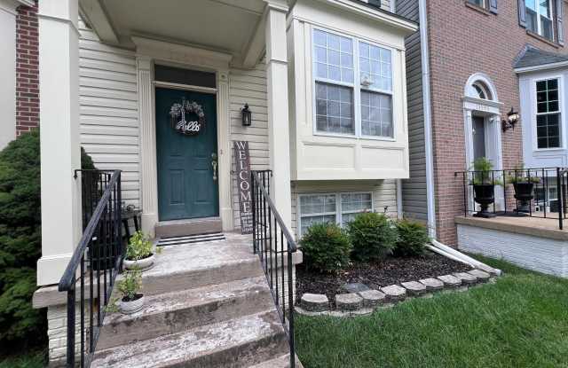 13593 GELDING PLACE - 13593 Gelding Place, Linton Hall, VA 20155